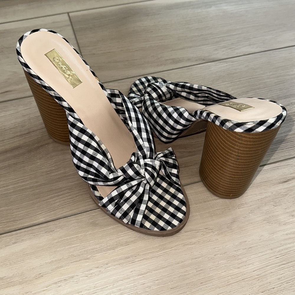 VGUC Qupid Brand Gingham Print Knit Open Toe Slip on Sandals Heels Size 7.5